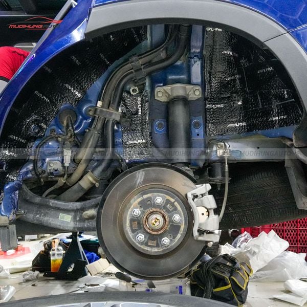 Cách Âm Hốc Bánh Hyundai Santafe 2019