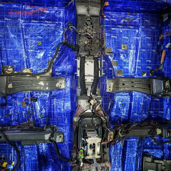 Cách Âm Sàn Xe Bentley 2009