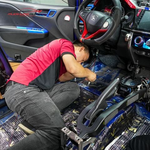 Cách âm sàn xe Honda City 2016