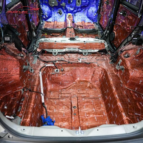 Cách Âm Sàn Xe Toyota Yaris Cross 2024