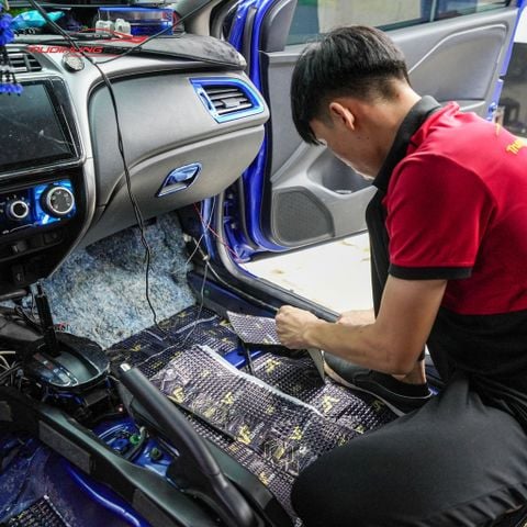Cách âm sàn xe Honda City 2016