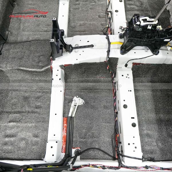 Cách Âm Sàn Xe Hyundai Stargazer