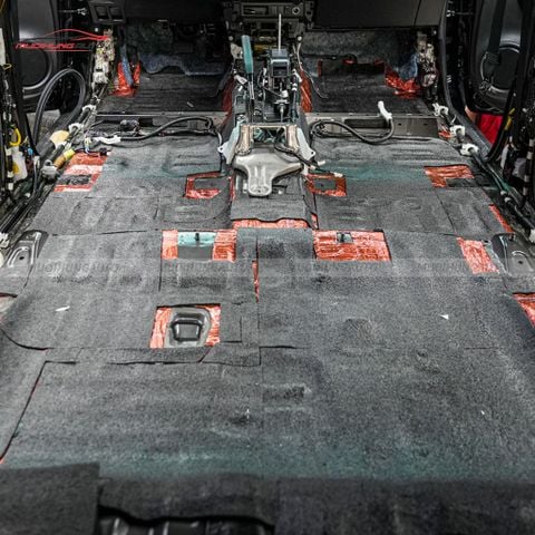 Cách âm sàn xe Peugeot 5008