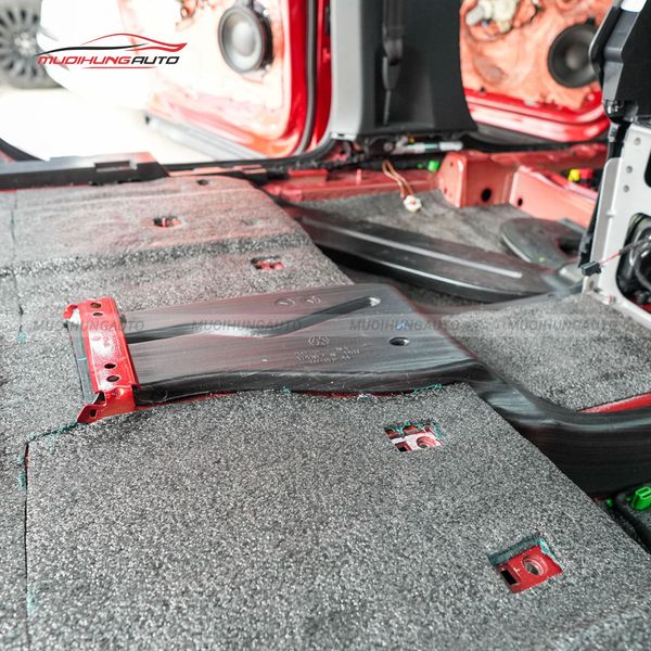 Cách Âm Sàn Xe Volkswagen Teramont 2023