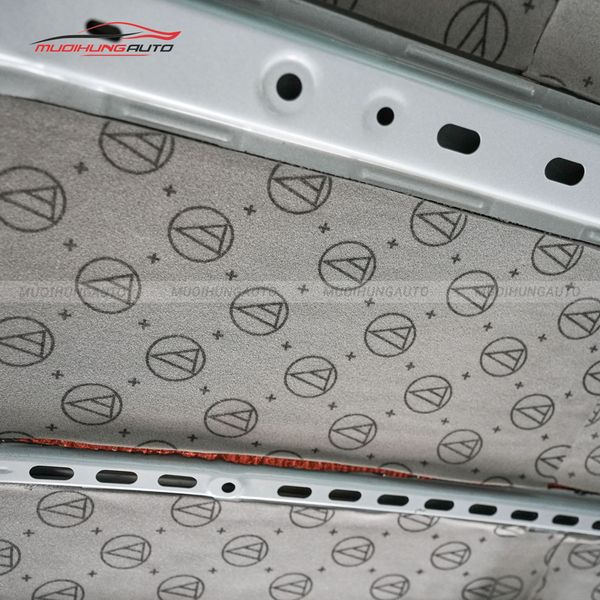 Cách Âm Trần Xe Kia Sorento 2023