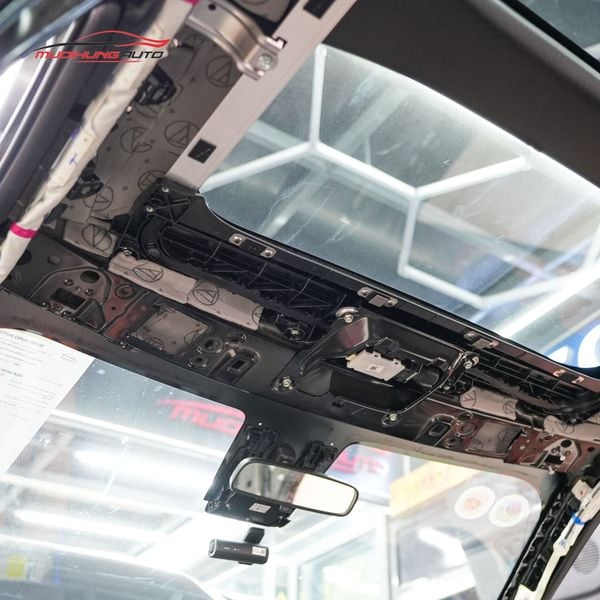 Cách Âm Trần Xe Toyota Yaris Cross 2024