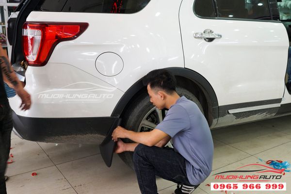 Chắn Bùn Chính Hãng Cho Xe Ford Explorer