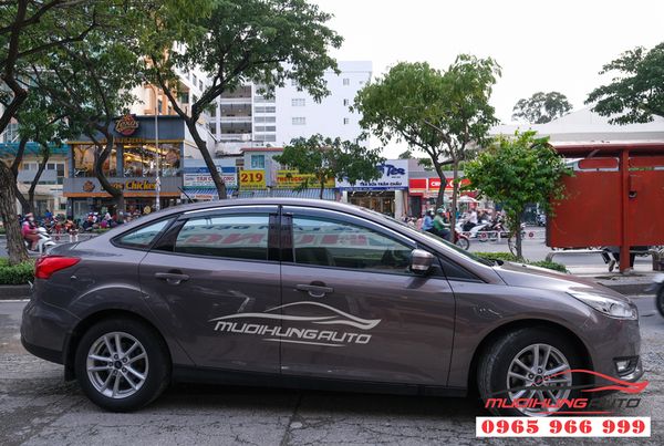 Che mưa chính hãng Ford Focus TPHCM