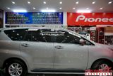 Che Mưa Toyota Innova 2019 - 2020 Mẫu Đen Trắng Cao Cấp