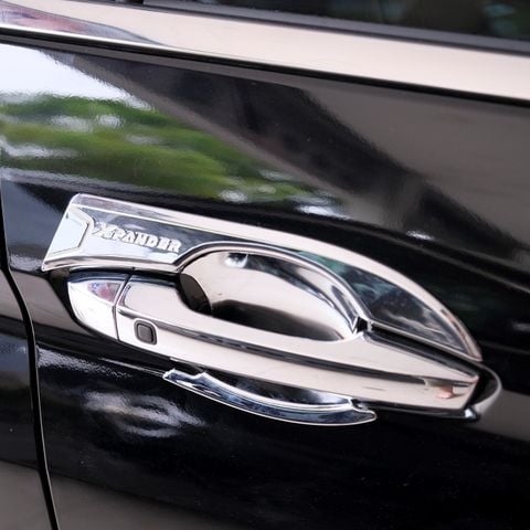 Chén cửa Mitsubishi Xpander 2019-2020