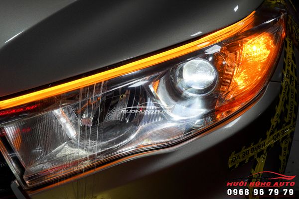 Combo Độ Đèn Bi LED Wolf Light Và LED Mí Chạy Cho Toyota Highlander