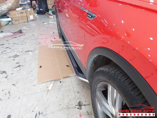 Phụ Kiện Bệ Bước Chân Lắp Cho Xe Volkswagen Tiguan Chất Lượng