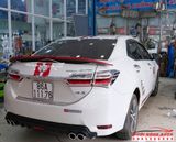 Gắn Đuôi Cá Thể Thao Cho Xe Toyota Altis Chuyên Nghiệp