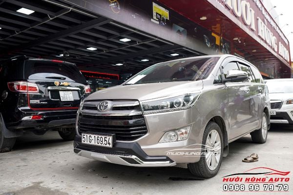 Lắp Đặt Ốp Cản Trước Sau Cao Cấp Cho Xe Toyota Innova