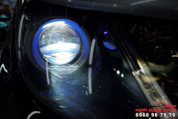 Độ Bi LED Đèn Pha Và Đèn Gầm Hiệu Aozoom Cho Kia Sedona Tại TPHCM
