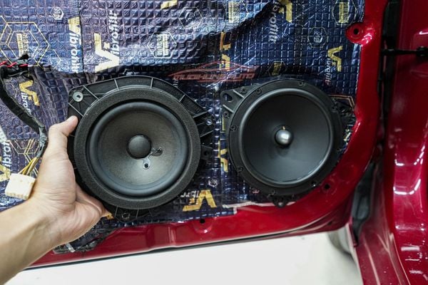 Combo Độ Loa Cánh Cửa Focal Cho Xe Hyundai I10 2016