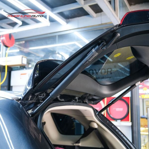 Cốp Điện Ô Tô Mitsubishi Outlander