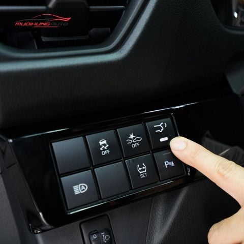 Cốp điện ô tô Yaris Cross 2024