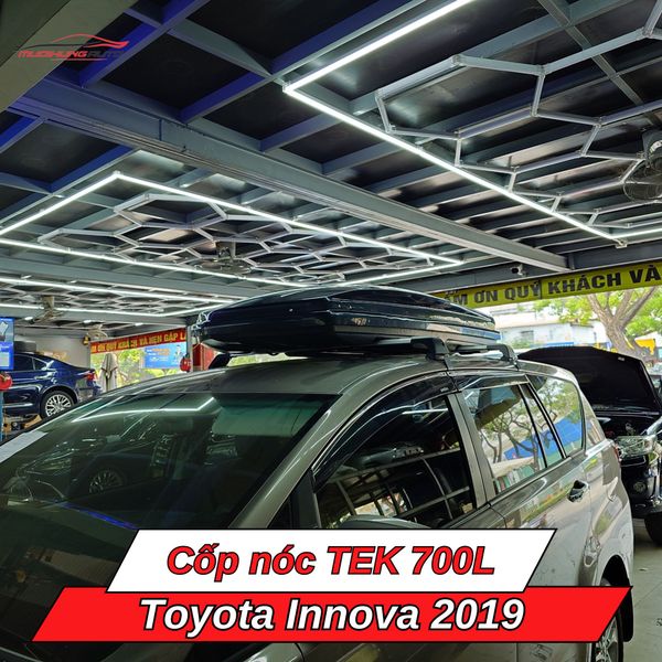Cốp Nóc TEK 700L Cho Xe Toyota Innova 2019