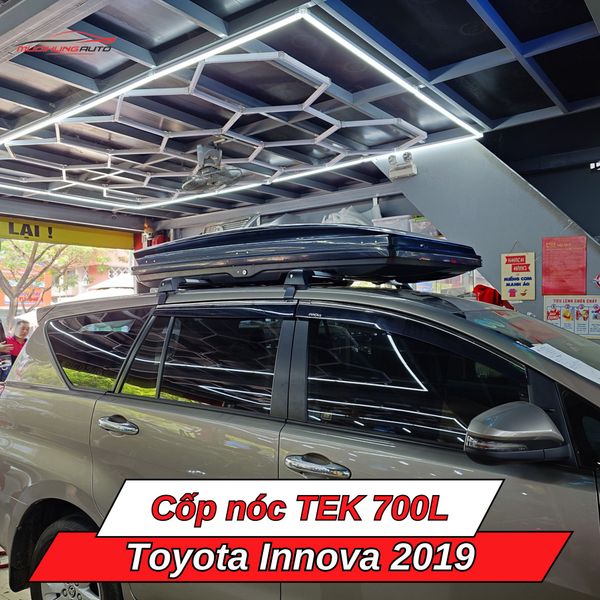 Cốp Nóc TEK 700L Cho Xe Toyota Innova 2019