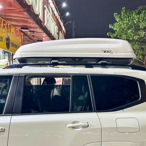 Cốp nóc xe Toyota Land Cruiser 2024