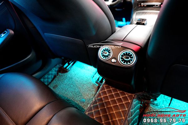 Độ Cửa Gió Tuabin LED Kết Hợp LED Nội Thất Độc Lạ Cho Mercedes GLC300