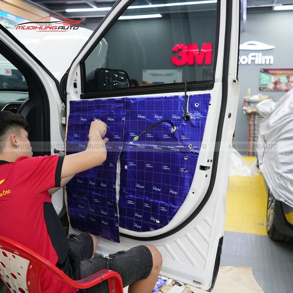 Cách Âm Cửa Xe Ford Explorer