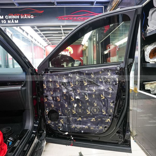Cách âm cửa xe Ford Territory 2023