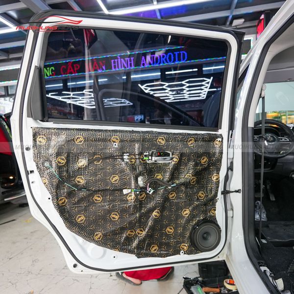 Cách Âm Cửa Xe Suzuki Ertiga
