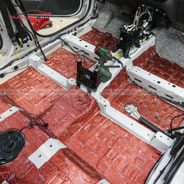Cách Âm Sàn Xe Hyundai Stargazer