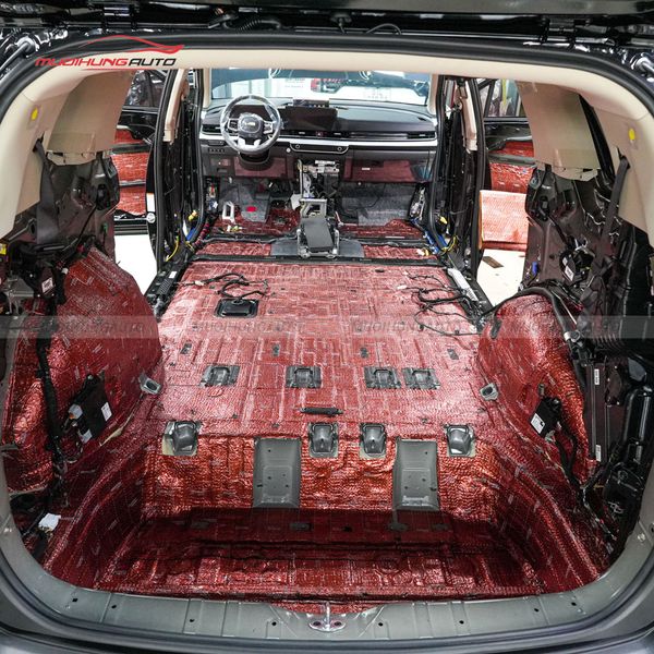 Cách Âm Sàn Xe Kia Carnival 2025