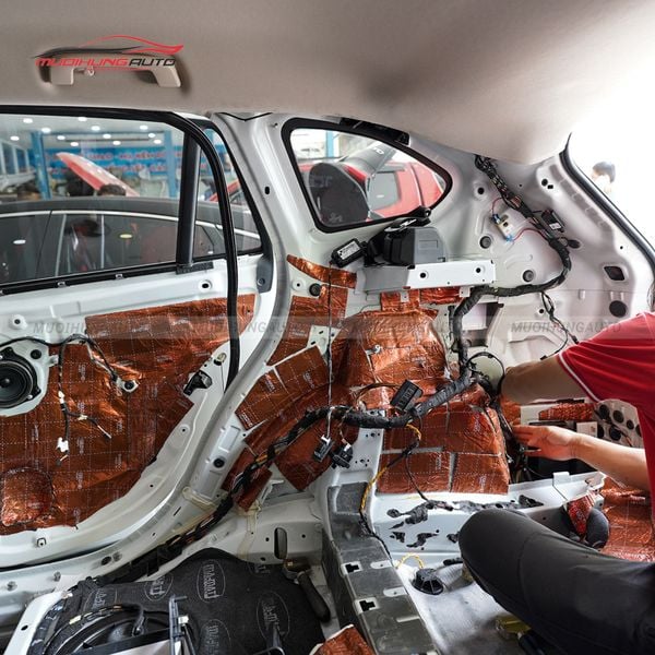 Cách Âm Cửa Xe BMW X1