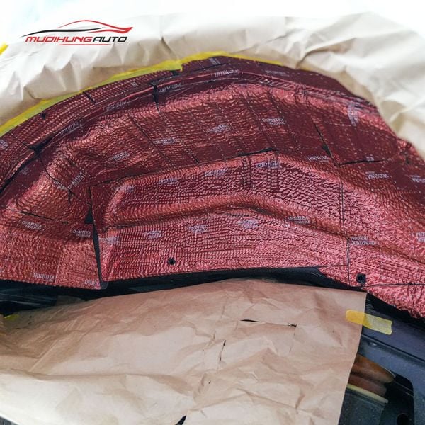 Cách Âm Hốc Bánh Ford Everest 2024