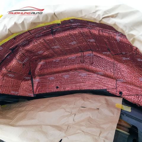 Cách âm 4 hốc bánh xe Ford Everest 2024