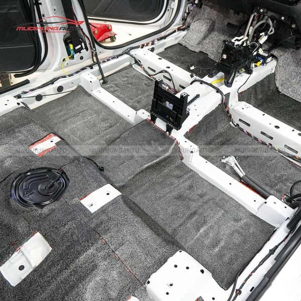 Cách Âm Sàn Xe Hyundai Stargazer