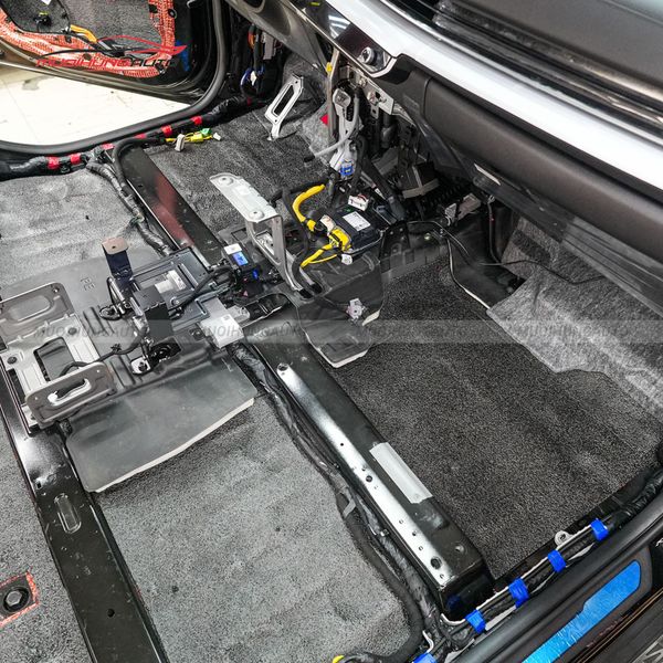 Cách Âm Sàn Xe Kia Carnival 2025