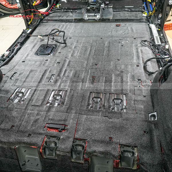 Cách Âm Sàn Xe Kia Carnival 2025