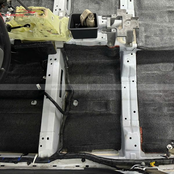 Cách Âm Sàn Xe Kia Sorento 2018