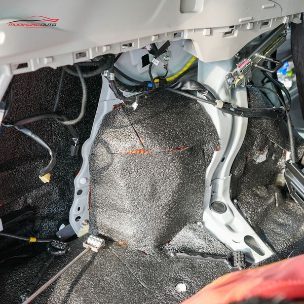 Cách Âm Sàn Xe Subaru Forester 2023