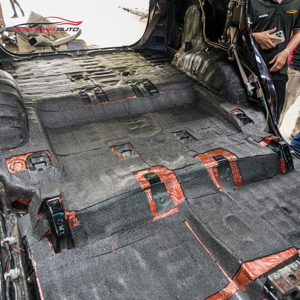 Cách Âm Sàn Xe Toyota Fortuner 2015