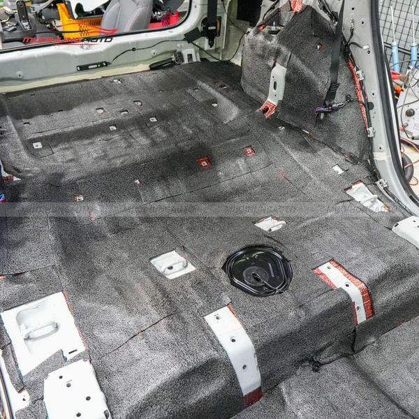 Cách Âm Sàn Xe Hyundai Stargazer