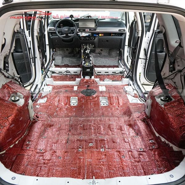 Cách Âm Sàn Xe Hyundai Stargazer