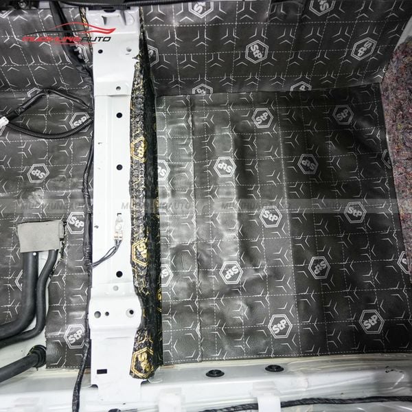 Cách Âm Sàn Xe Suzuki Ertiga