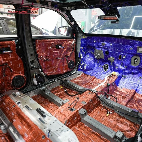 Cách Âm Sàn Xe Toyota Yaris Cross 2024