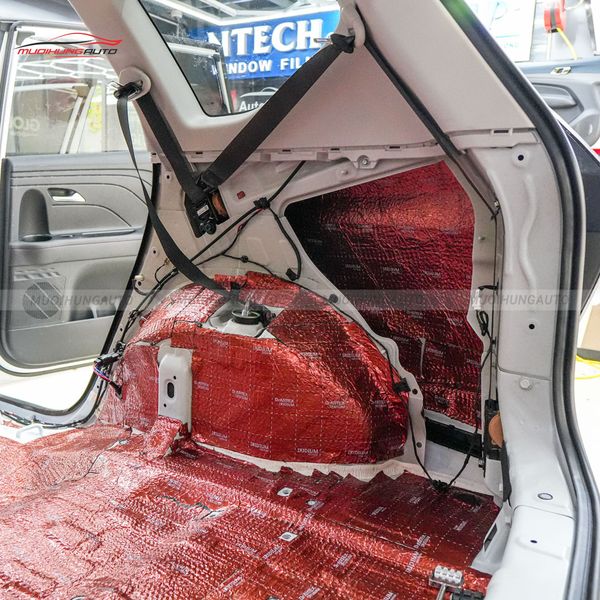Cách Âm Cốp Xe Hyundai Stargazer