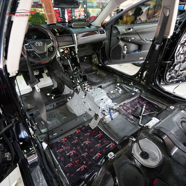 Cách Âm Sàn Xe Toyota Camry 2015