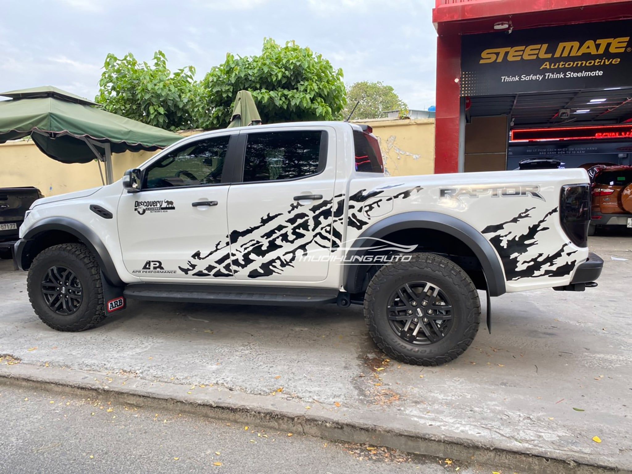 Gold Ranger Raptor Decals Dán Tem Decal Thể Thao Cao Cấp Cho Xe Ford Ranger Raptor - Mười Hùng Auto