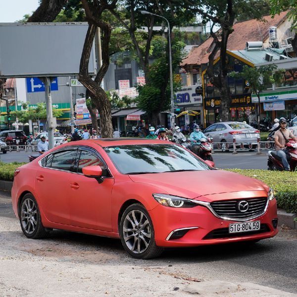 Dán Đổi Màu Cho Ô Tô Xe Mazda 3 Chuyên Nghiệp