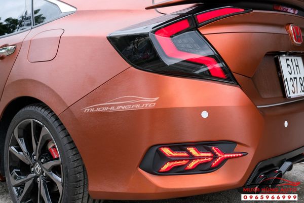 Dán Tem Màu Nâu Cam Độc Lạ Xe Honda Civic 2019 - 2020