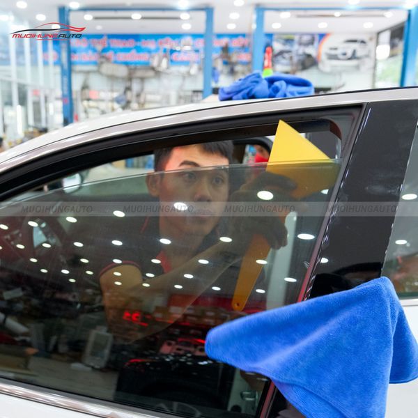 Dán Phim Cách Nhiệt 3M Ô Tô Toyota Camry
